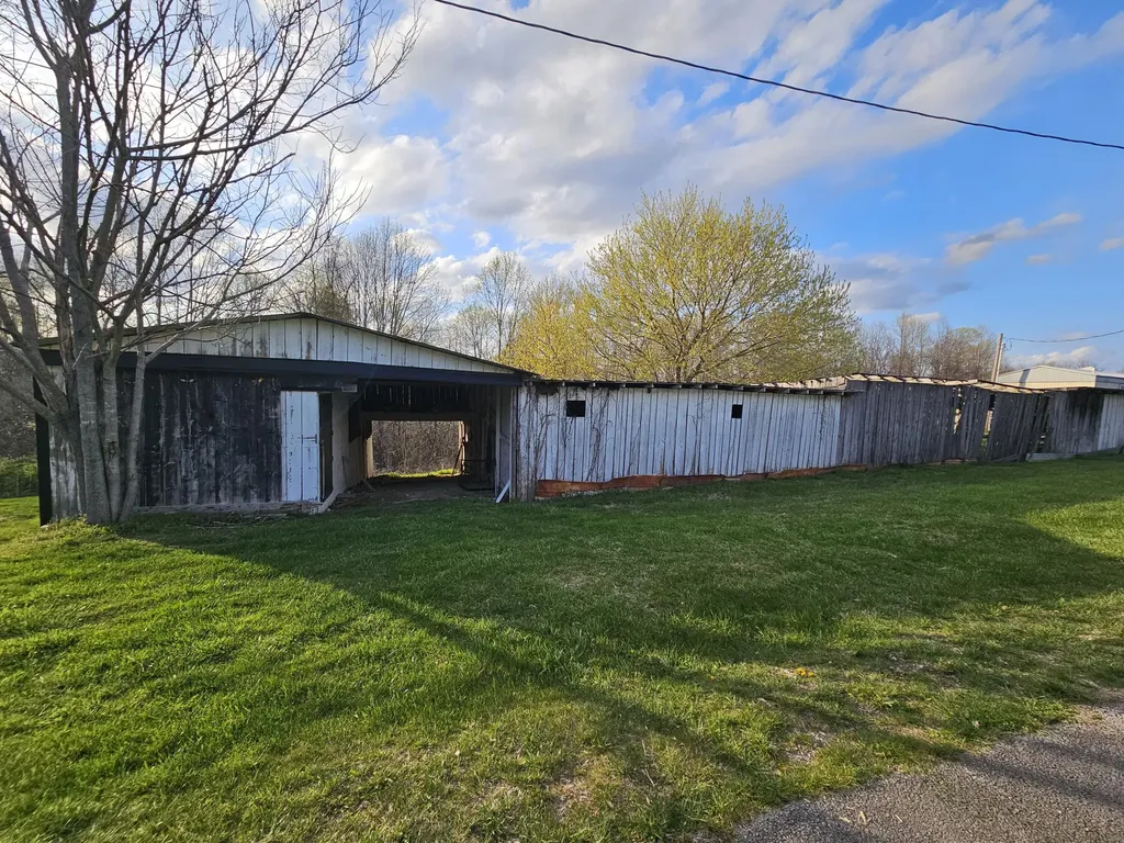80 Ashley Drive Liberty KY 42539