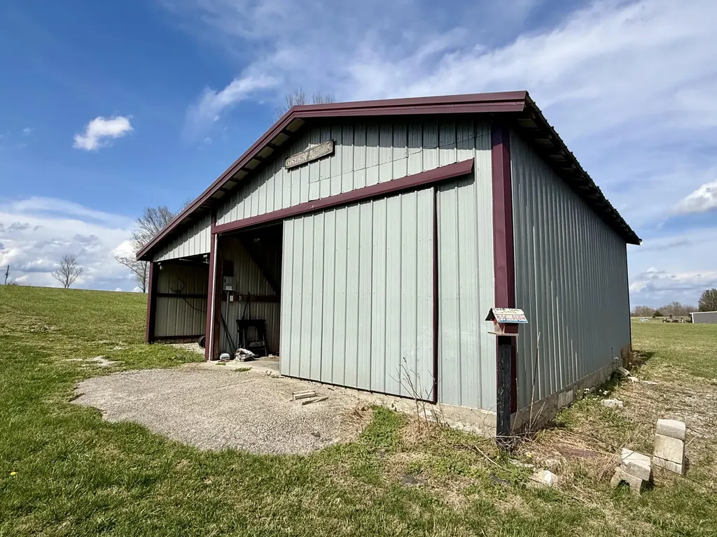 1716 Liberty Road Eubank KY 42567