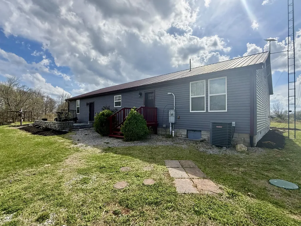 1716 Liberty Road Eubank KY 42567