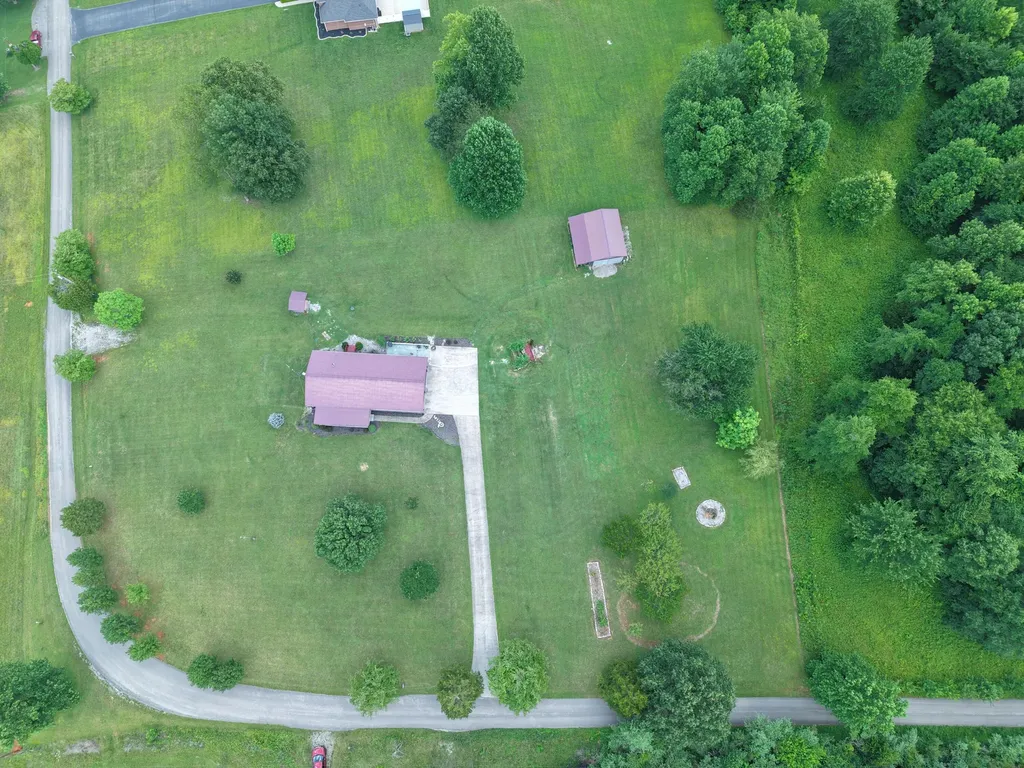 1716 Liberty Road Eubank KY 42567