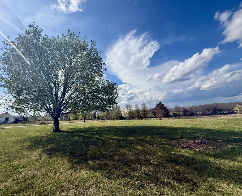 1716 Liberty Road Eubank KY 42567