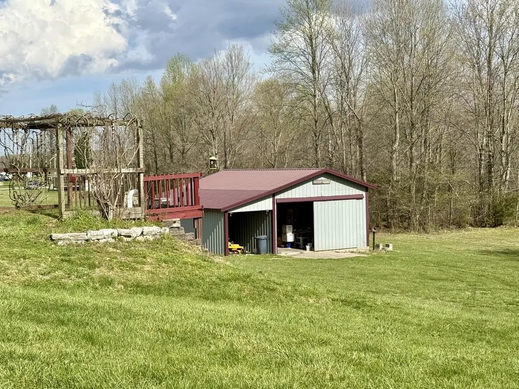 1716 Liberty Road Eubank KY 42567