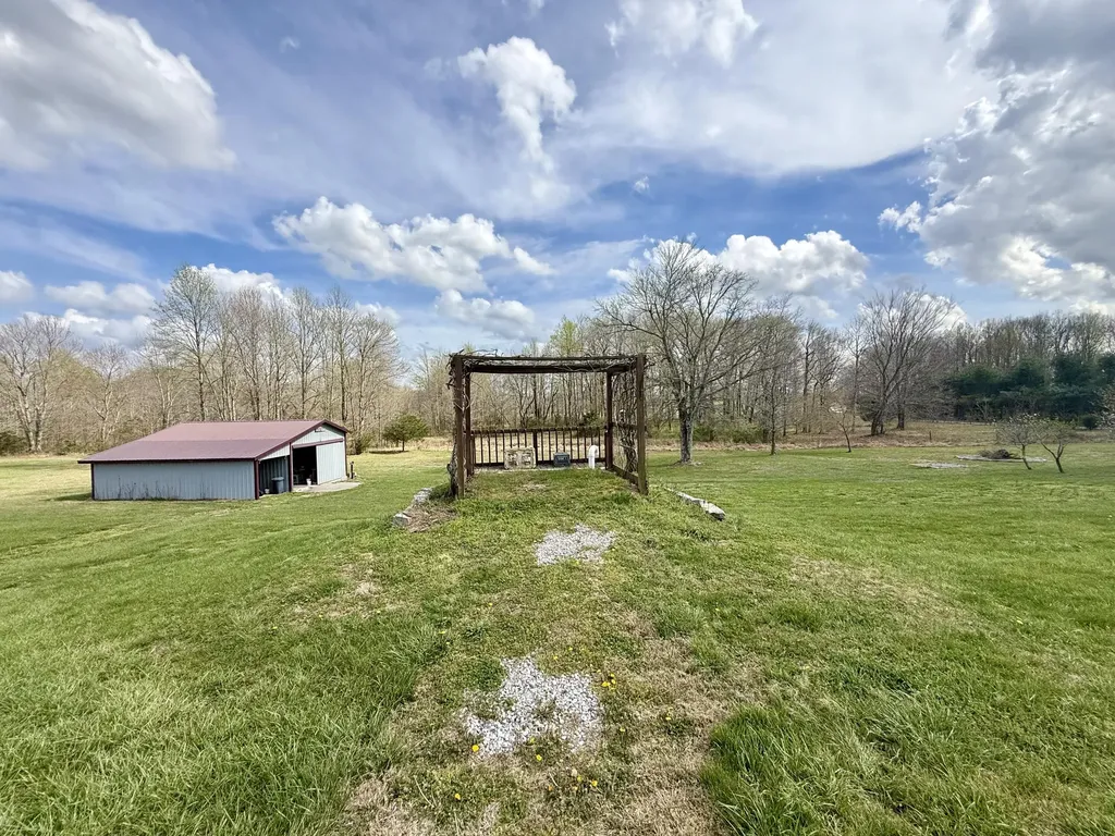 1716 Liberty Road Eubank KY 42567