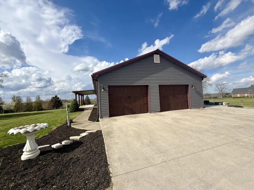 1716 Liberty Road Eubank KY 42567