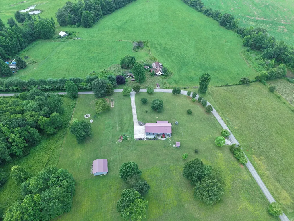 1716 Liberty Road Eubank KY 42567