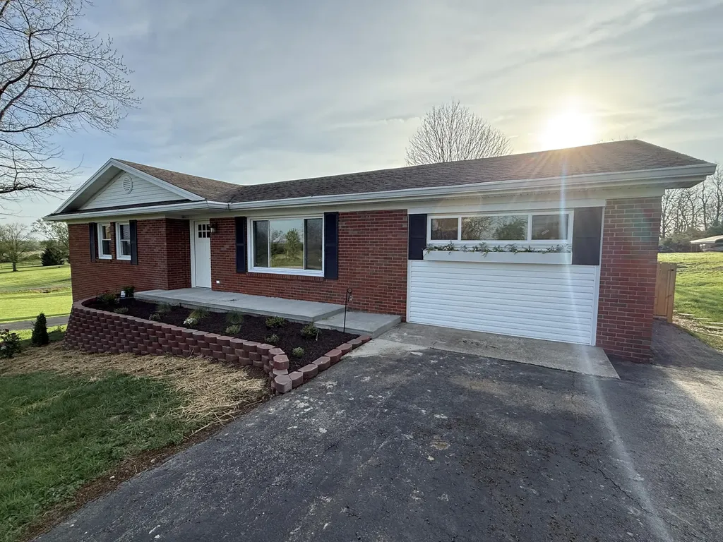 1051 Bethlehem Road Paris KY 40361