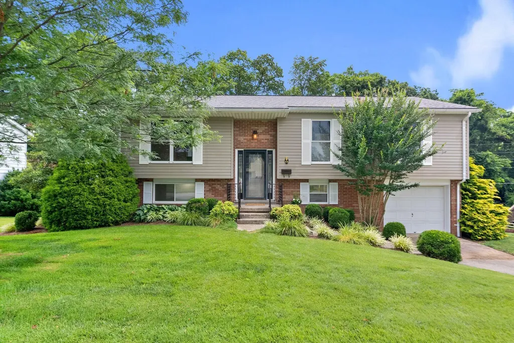 508 Poa Drive Frankfort KY 40601