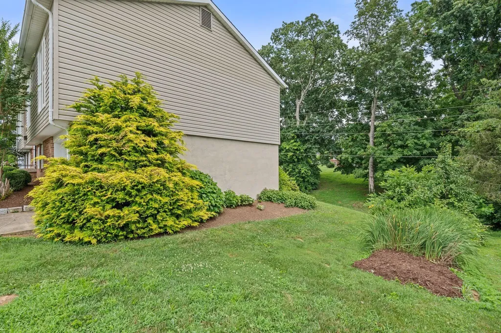 508 Poa Drive Frankfort KY 40601