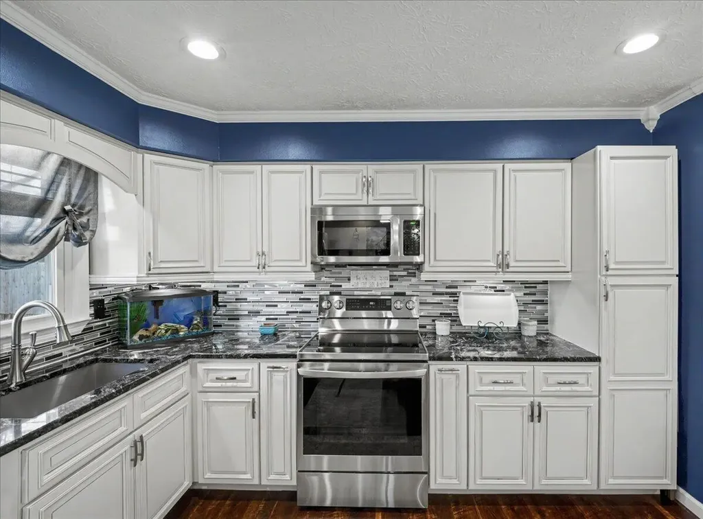 228 Holiday Road Winchester KY 40391
