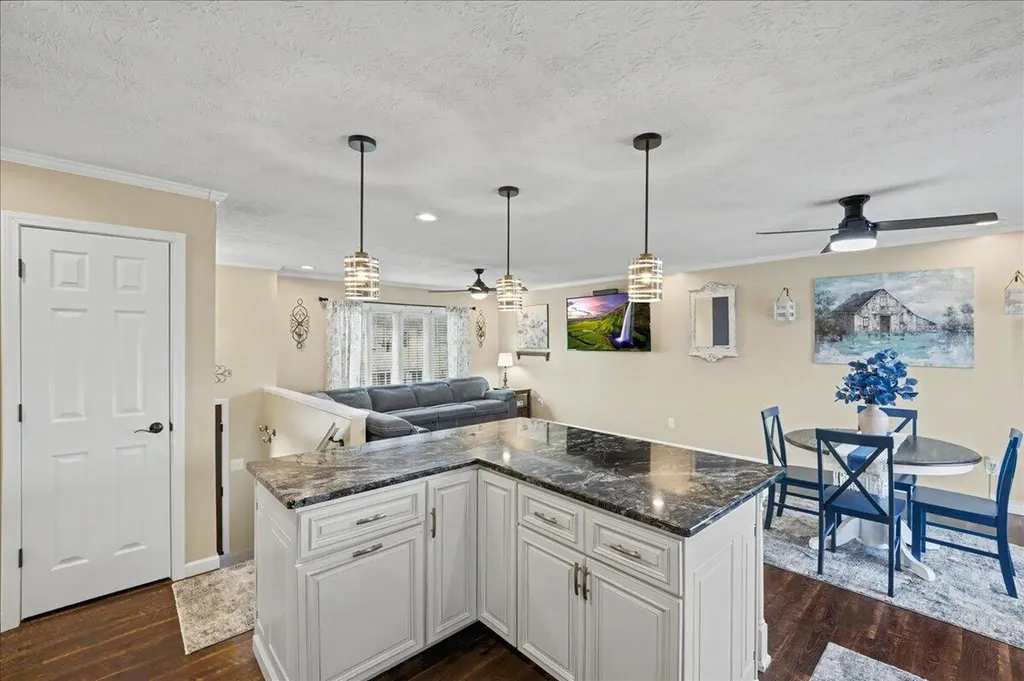 228 Holiday Road Winchester KY 40391