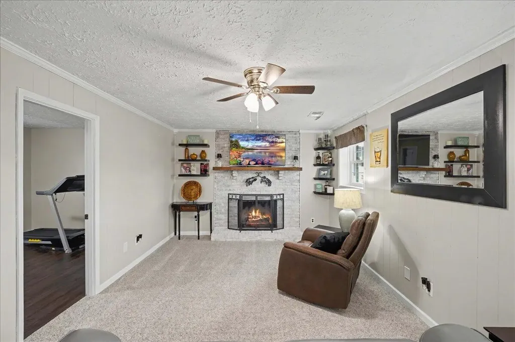 228 Holiday Road Winchester KY 40391