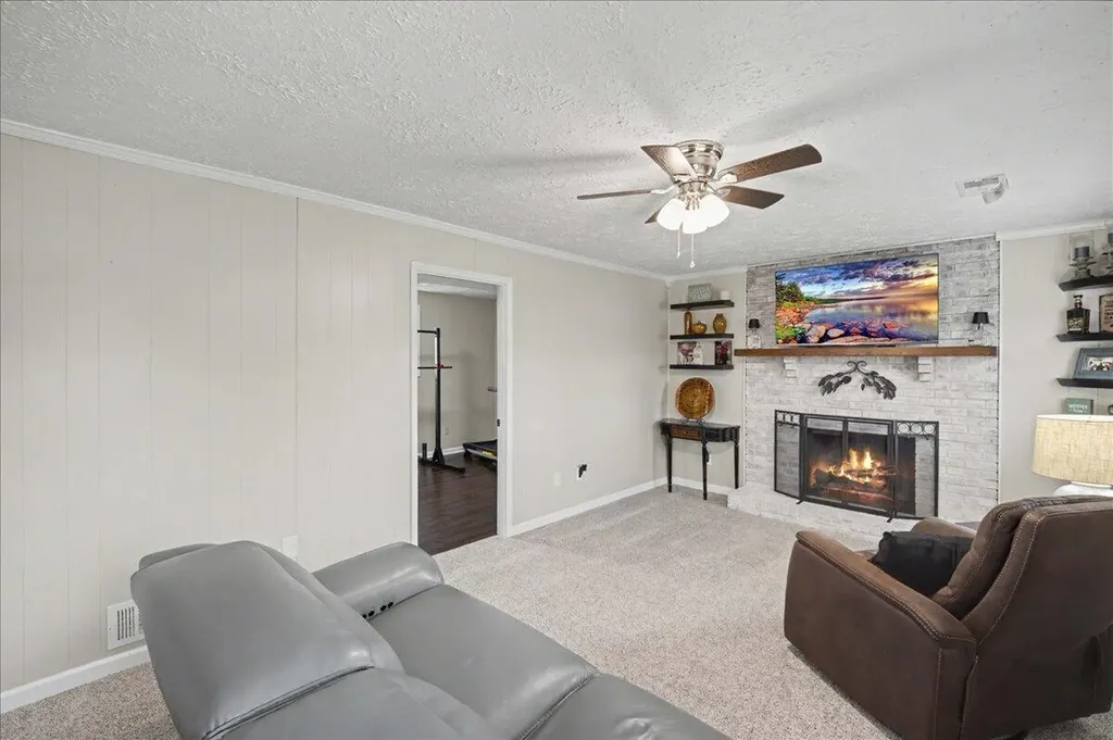 228 Holiday Road Winchester KY 40391