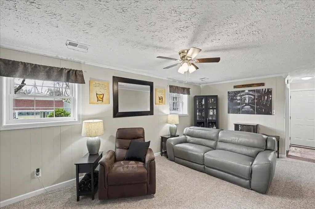 228 Holiday Road Winchester KY 40391