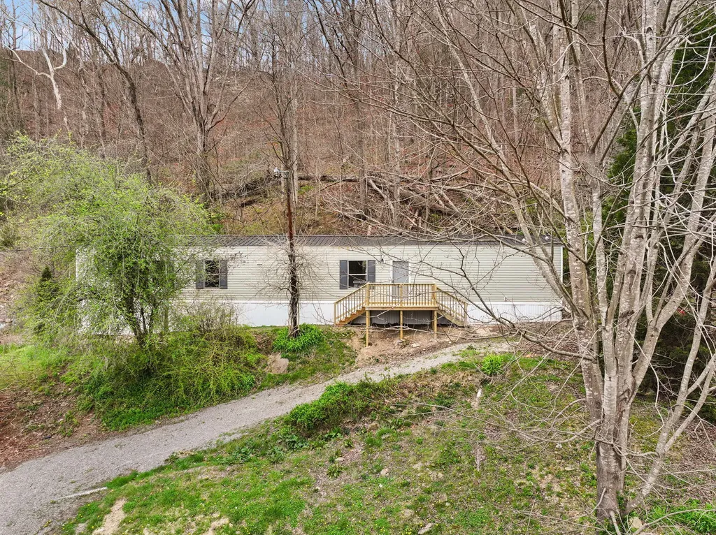 183 Pine Branch Road Harlan KY 40831