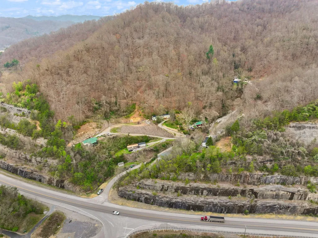 183 Pine Branch Road Harlan KY 40831