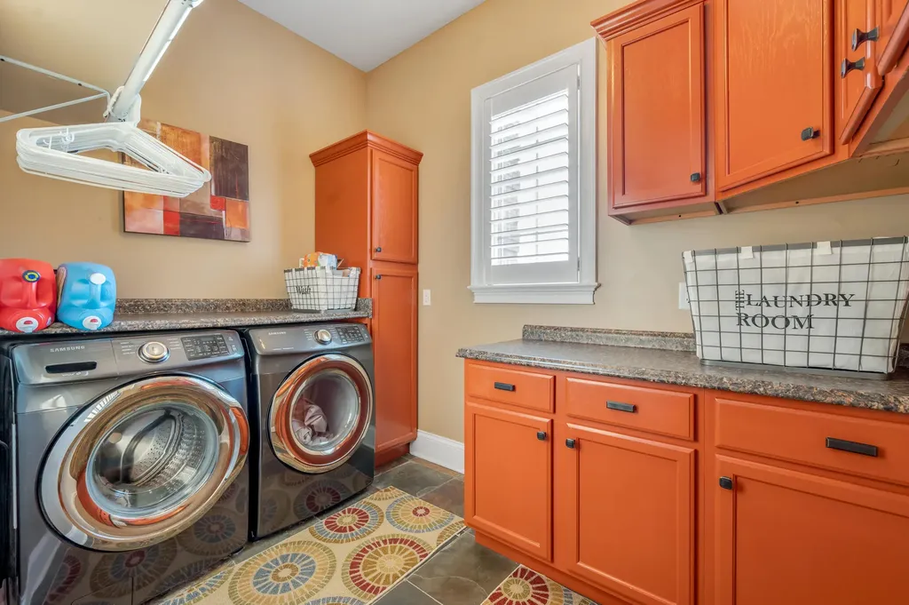 315 Whispering Brook Drive Nicholasville KY 40356
