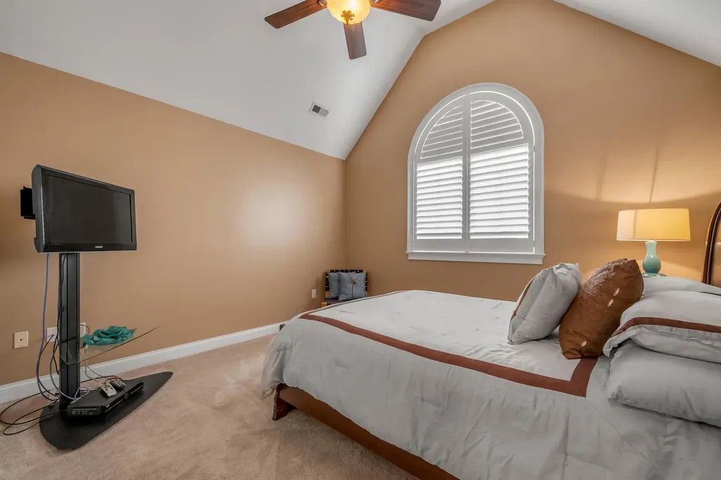 315 Whispering Brook Drive Nicholasville KY 40356