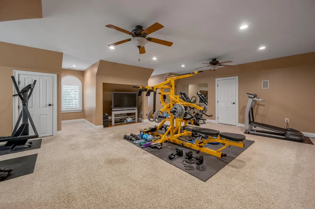 315 Whispering Brook Drive Nicholasville KY 40356