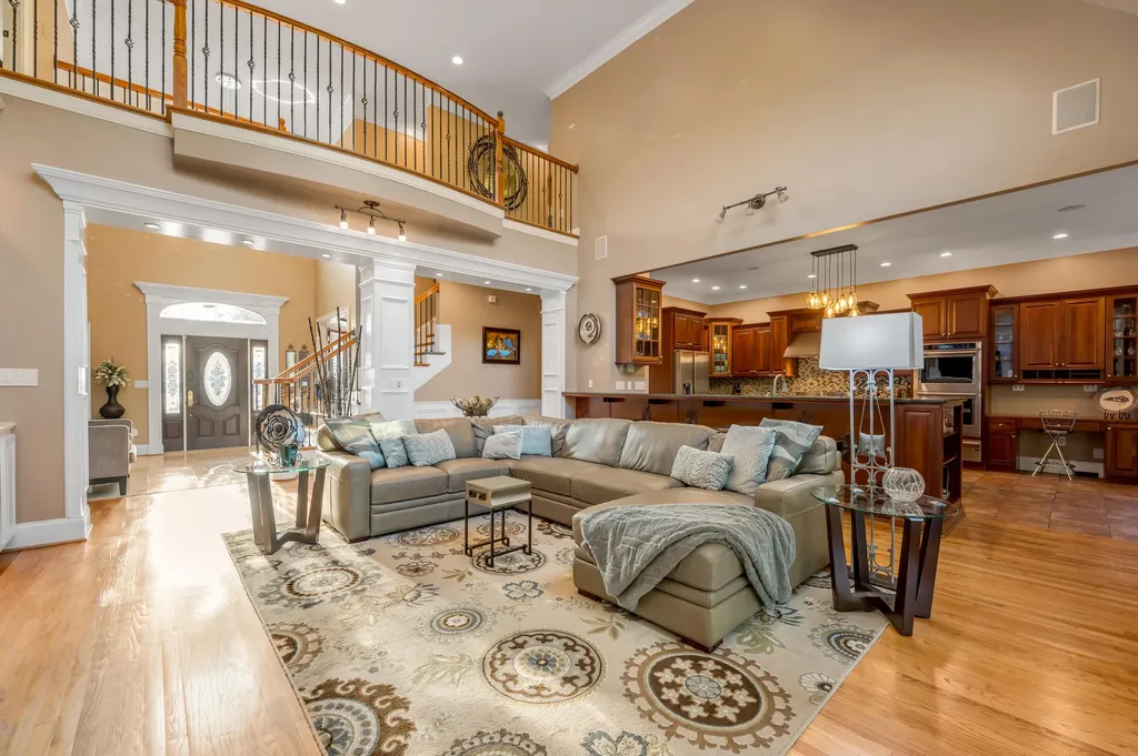 315 Whispering Brook Drive Nicholasville KY 40356