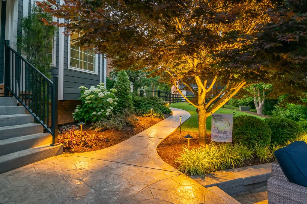 315 Whispering Brook Drive Nicholasville KY 40356