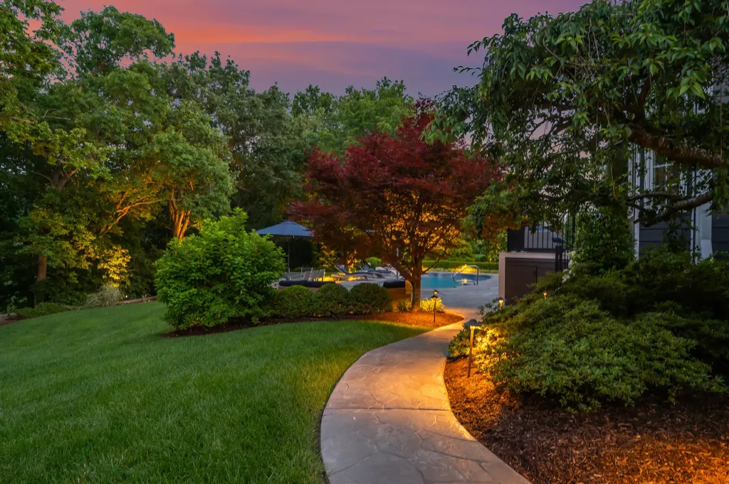 315 Whispering Brook Drive Nicholasville KY 40356