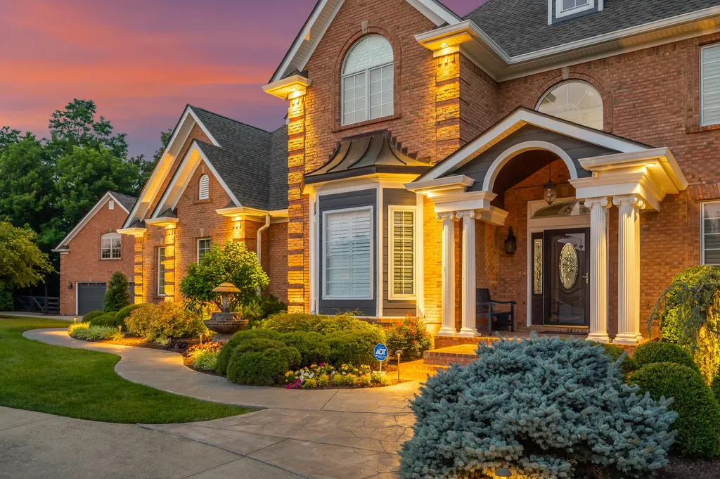 315 Whispering Brook Drive Nicholasville KY 40356