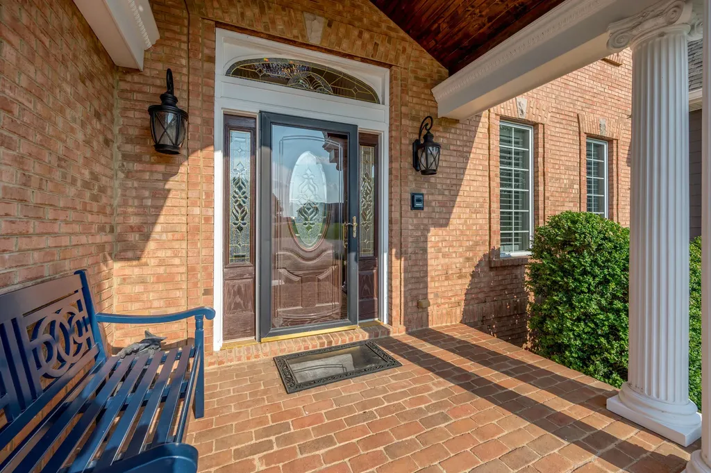 315 Whispering Brook Drive Nicholasville KY 40356