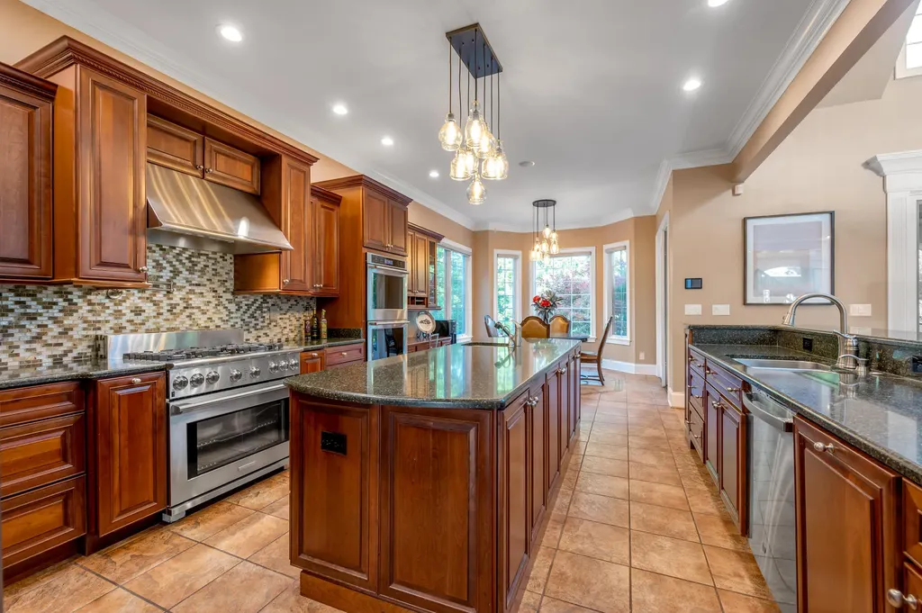 315 Whispering Brook Drive Nicholasville KY 40356