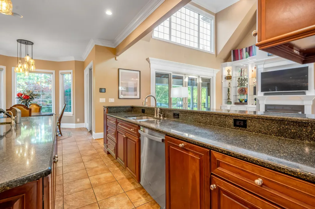 315 Whispering Brook Drive Nicholasville KY 40356