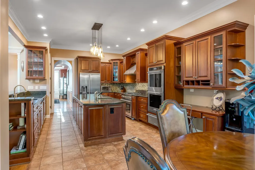 315 Whispering Brook Drive Nicholasville KY 40356