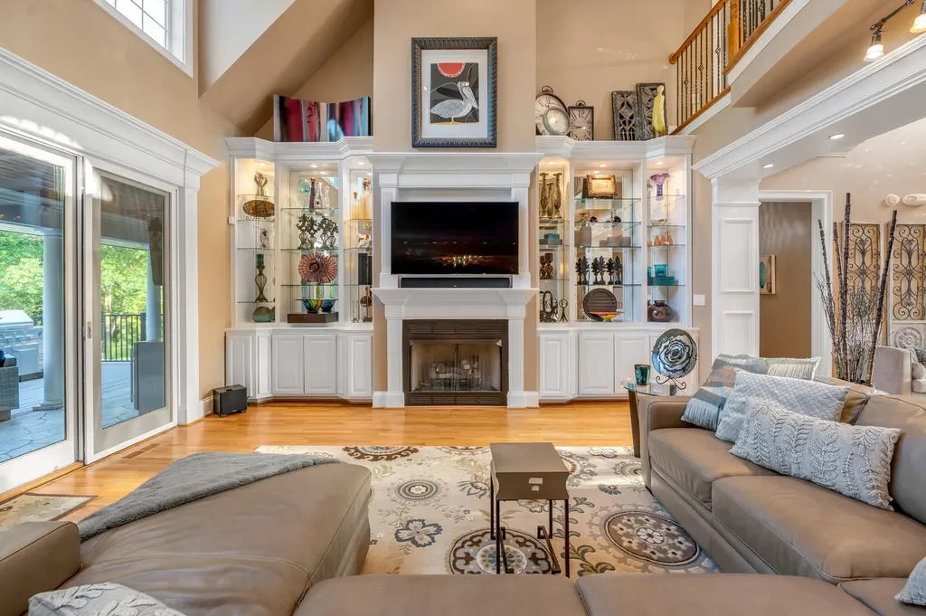 315 Whispering Brook Drive Nicholasville KY 40356