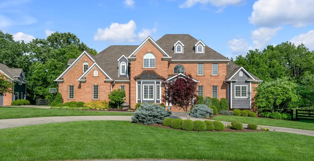 315 Whispering Brook Drive Nicholasville KY 40356