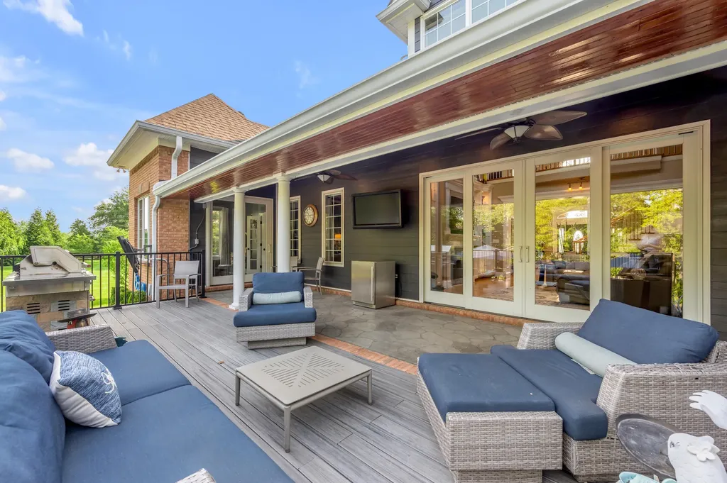 315 Whispering Brook Drive Nicholasville KY 40356