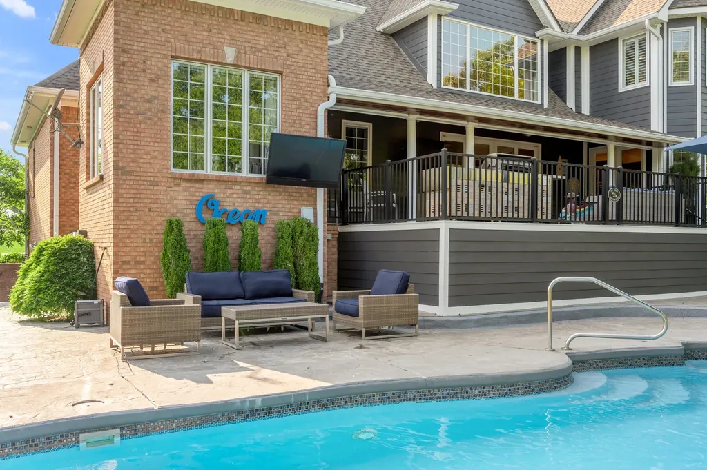 315 Whispering Brook Drive Nicholasville KY 40356