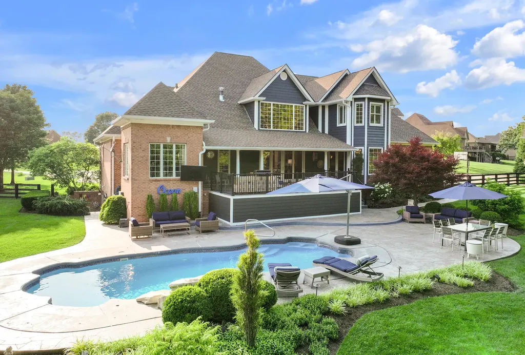 315 Whispering Brook Drive Nicholasville KY 40356