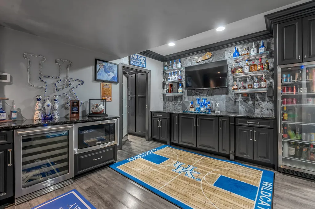 315 Whispering Brook Drive Nicholasville KY 40356