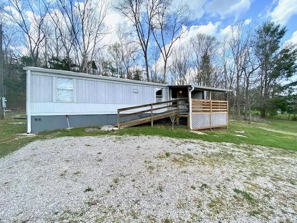232 State Highway 1258 Monticello KY 42633