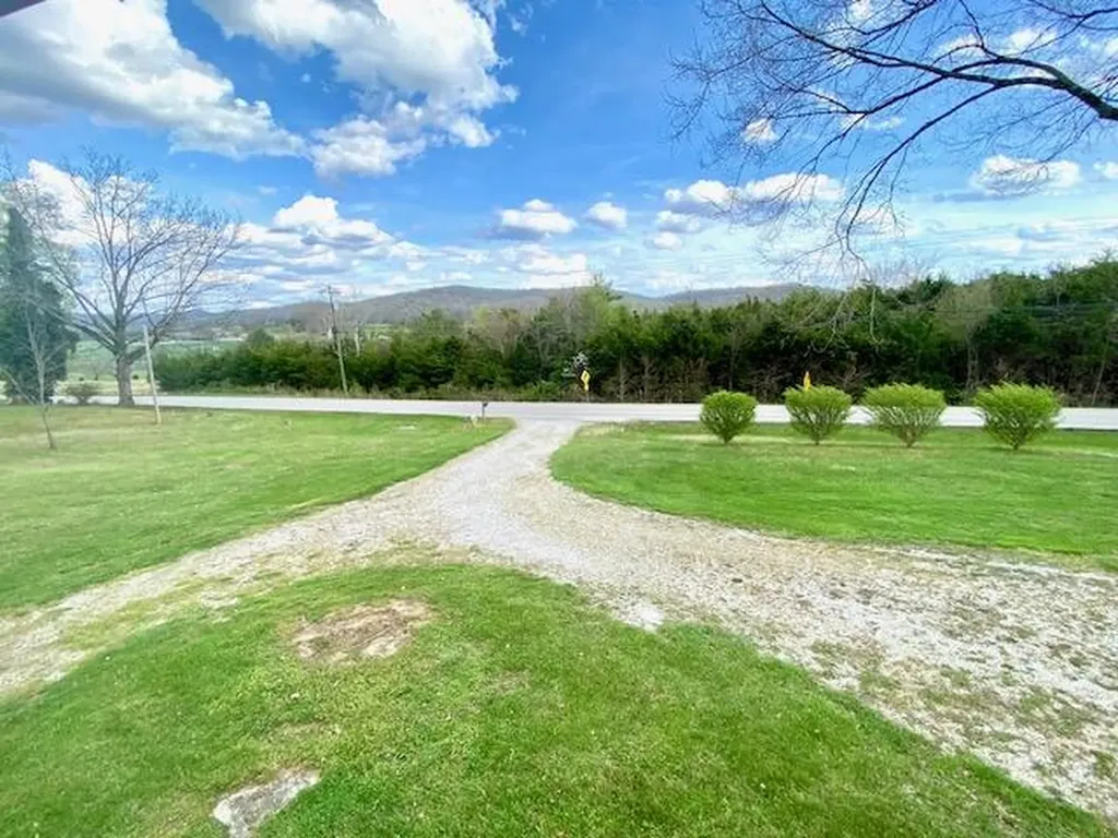 232 State Highway 1258 Monticello KY 42633