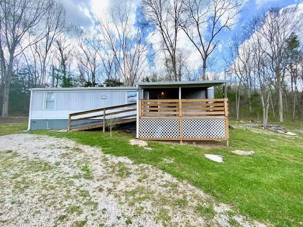 232 State Highway 1258 Monticello KY 42633