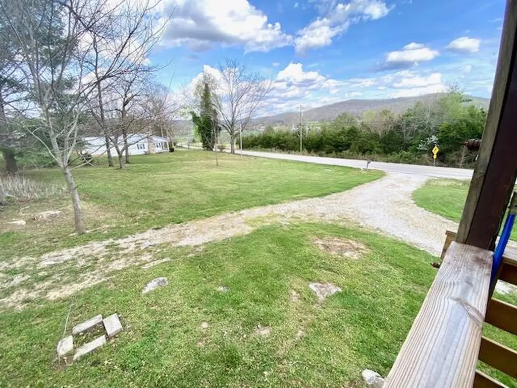 232 State Highway 1258 Monticello KY 42633