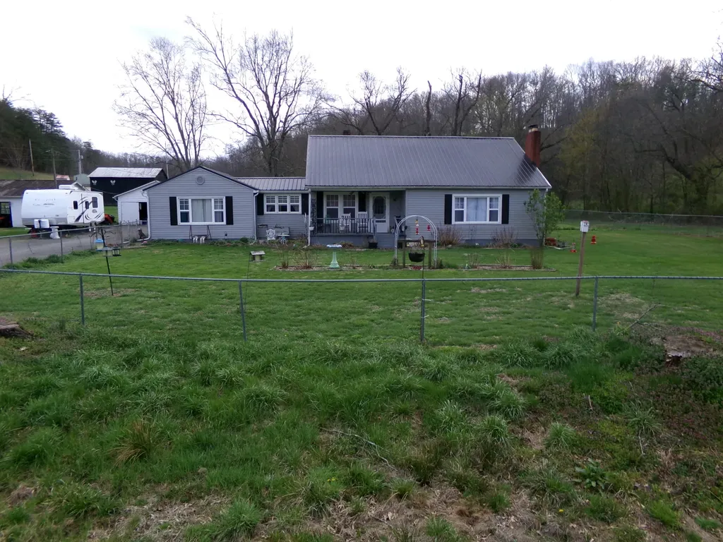 9478 Spencer Pike Mt Sterling KY 40353
