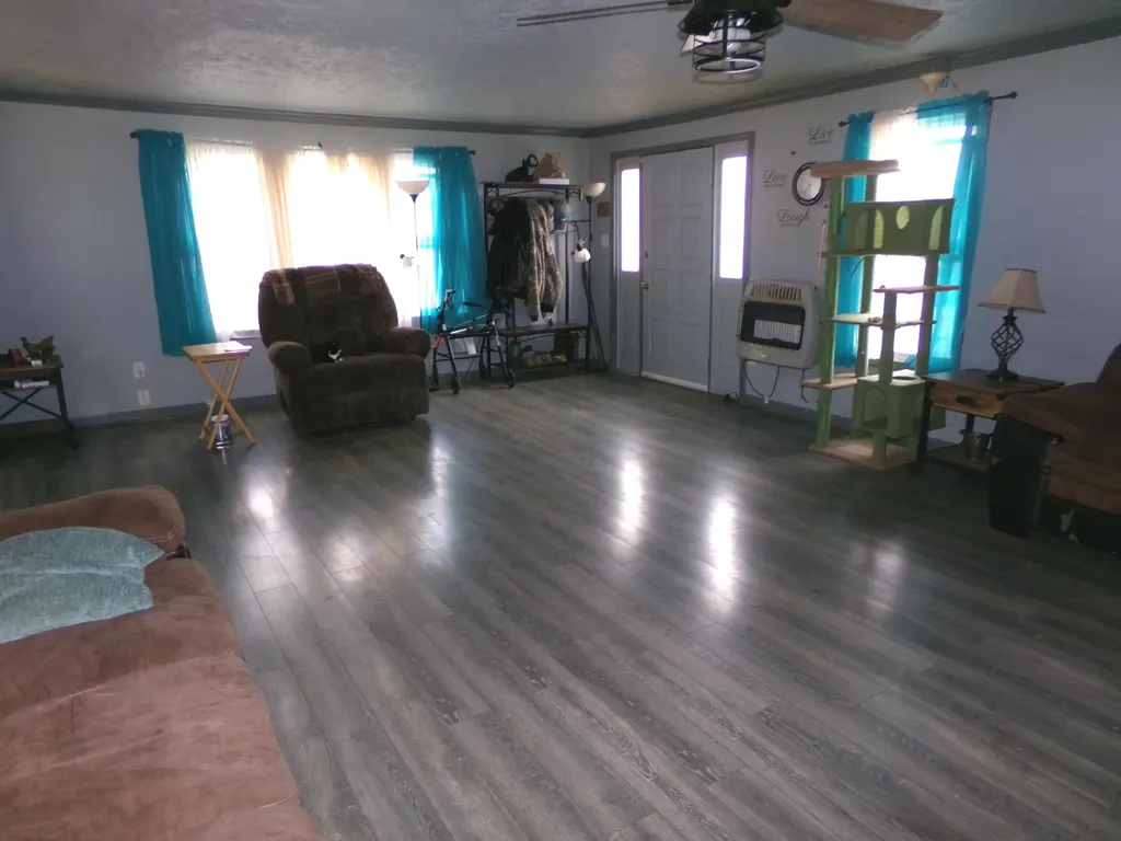 9478 Spencer Pike Mt Sterling KY 40353