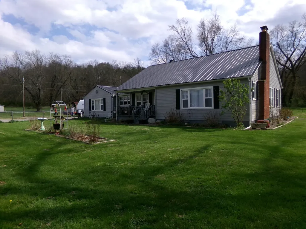 9478 Spencer Pike Mt Sterling KY 40353