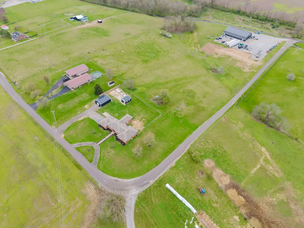 165 John Jones Road Salvisa KY 40372