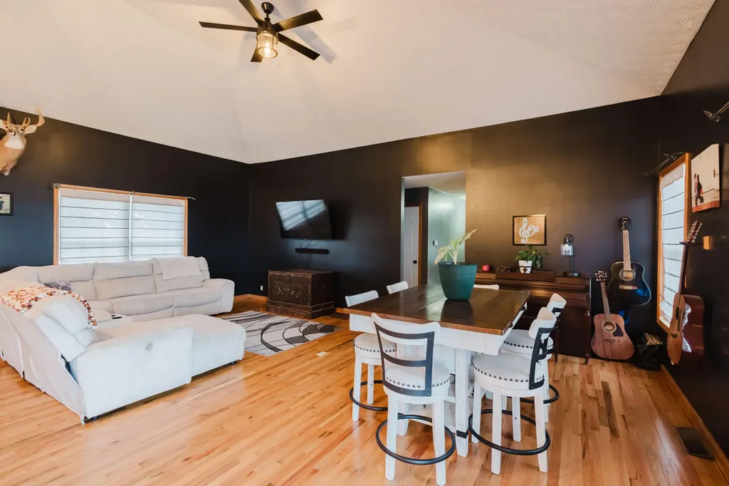 165 John Jones Road Salvisa KY 40372