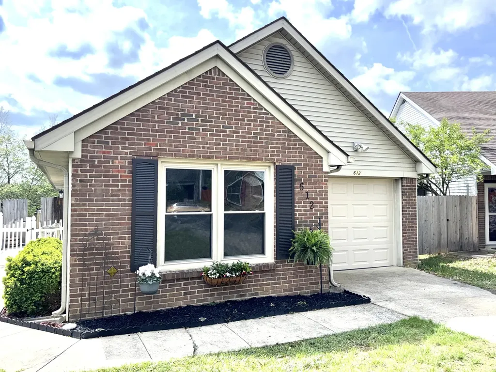 612 Attingham Court Lexington KY 40517