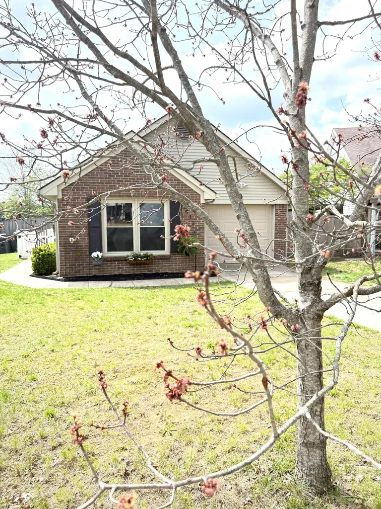 612 Attingham Court Lexington KY 40517