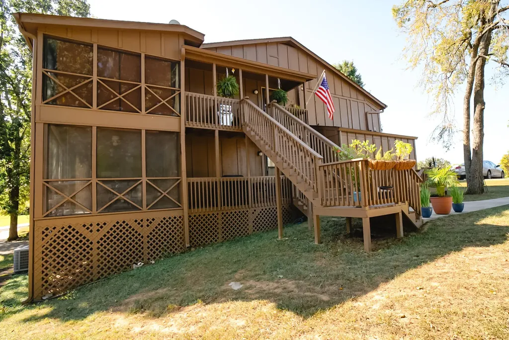 7-2 Woodson Bend Resort Bronston KY 42518