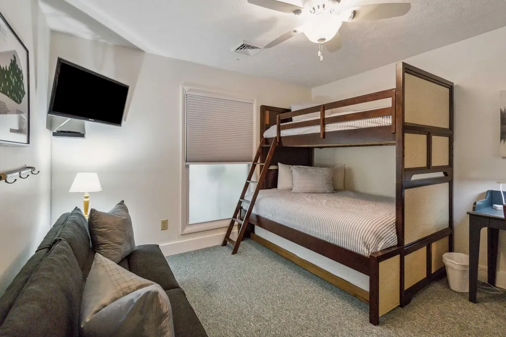 7-2 Woodson Bend Resort Bronston KY 42518