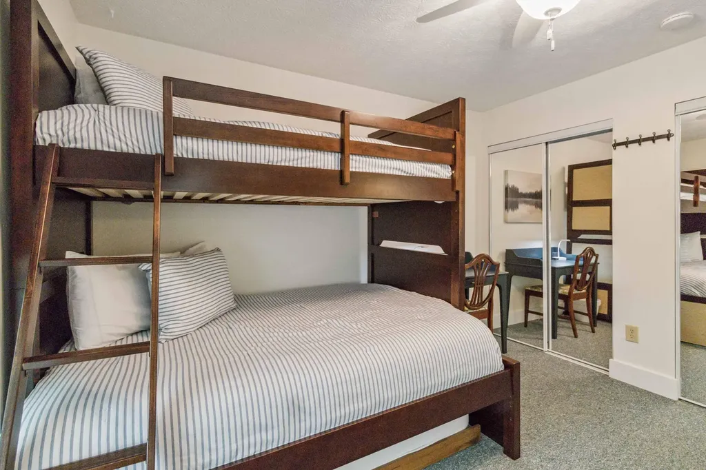 7-2 Woodson Bend Resort Bronston KY 42518